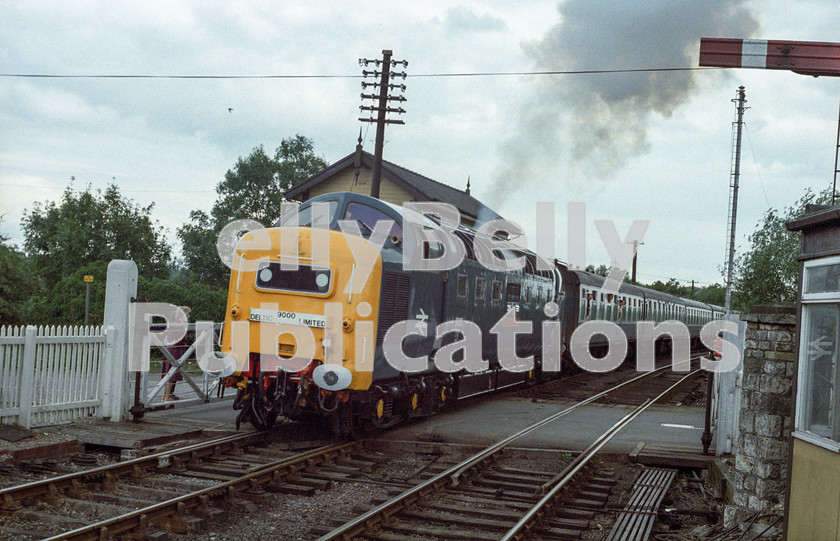 LPAP-DSL-CO-0074 
 Early preservation days for D9000 'Royal Scots Grey', as she thrashes through Wansford, 22nd July 1984. 
 Keywords: BR, Eastern, LNER, Cambridgeshire, Wansford, Diesel, BR, Shed, Colour, Class55, 55022, D9000, HA, 1984