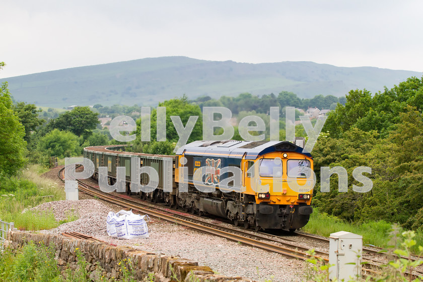 LPIS-D-DSL-CO-0035 
 GBRf Class 66, 66705, approaches Dove Holes Tunnel on the last leg of its journey from Wellingborough to Dowlow Hindlow works with 6H91 on 18th June 2014. 
 Keywords: 66705, Chapel-en-le-Frith, Class 66, Derbyshire, Digital, Dove Holes Tunnel, Freight, GBRf, Mineral, Rights Managed, Stock