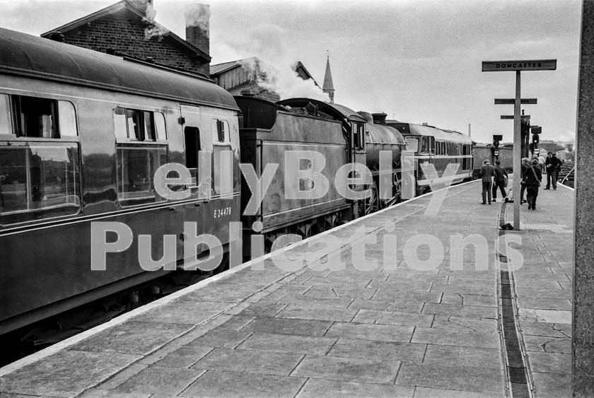 LPIS STM BW NEGS 0119 
 Awaiting departure from Doncaster Station Platform 1 on 8th September 1962 is Doncaster B1 61003 'Gazelle', with Class 31 D5835 (later 31302) as pilot, with presumably a train to East Anglia via the Joint Line. The Type 2 had been delivered to Sheffield Darnall shed on 26th April 1962, but is recorded as being a Stratford locomotive from 15th September, a week after this photograph was taken.

Two alternative theories as to the working are that the photo was taken at around 11am in the morning and the train is either a Newcastle to Lowestoft or Doncaster to Yarmouth working. The second theory is that it is around 3:30pm and this is the Newcastle to Colchester train. Please contact us if you know better!

B1 61003, was withdrawn from Colwick shed on Boxing Day 1965, and cut up some time on February 1966. The Class 31 was withdrawn as 31302 from nearby Tinsley shed in March 1989. 
 Keywords: 'Gazelle', 1962, 30A, 31302, 36A, 41A, 61003, B1, BR, Black and White, Brush, Class 31, D5835, Diesel, Doncaster, Eastern, LNER, Passenger, Steam, Thompson, Yorkshire