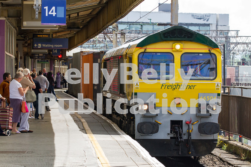 LPIS-D-DSL-CO-0029 
 Freightliner Class 66, 66504, passes through Platofrm 14 at Manchester Piccadily station with 4M95 from Southampton Marine to Trafford Park on 12th June 2014. 
 Keywords: 66504, Class 66, Colour, Container, Digital, Freight, Freightliner, Greater Manchester, Manchester Piccadily, Midland, Rights Managed, Stock