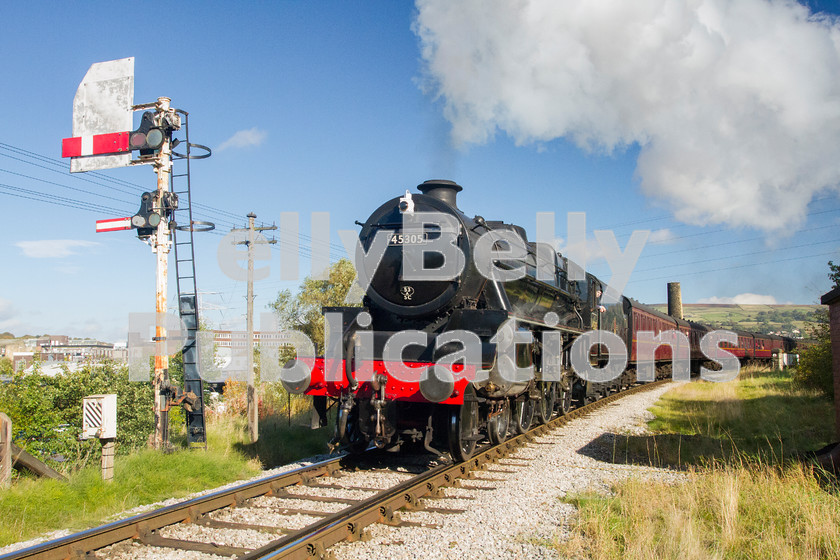 LPISD-STM-CO-0004 
 Stanier Black 5 45305 gathers speed after climbing out of Keighley station with the non-stop 11:15 Keighley-Oxenhope service on the first day of the Autumn Steam Gala. October 10th 2014. 
 Keywords: Preserved, Eastern, LNER, Yorkshire, Keighley, Steam, Stanier, Passenger, Colour, Black 5, 45305, KWVR, 2014