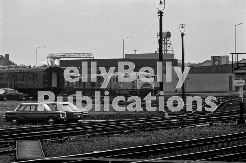 LPPC DSL BW 0499 
 In late 1975 the telephoto lens reveals two-thirds of the Derby British Rail Technical Departments motive-power allocation slumbering away on a Sunday afternoon. Whilst the Warship could be referred to as a successful and representative express-passenger diesel, it would be difficult to describe the Baby Deltic as anything like! Matters were compounded with the fact that the other third of Derbys fleet was none other than a Co-Bo D5702. Sadly, the Baby Deltic was the only one of the three not to end up preserved. So now a replica is being created.