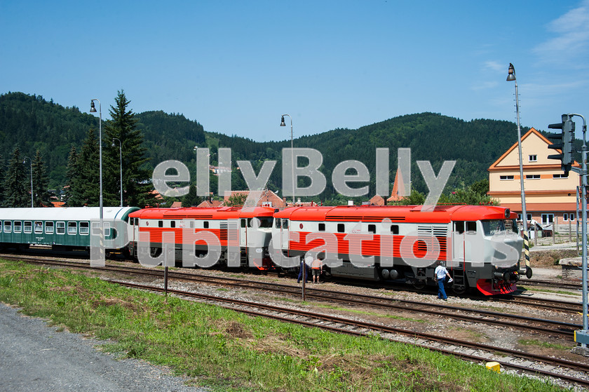 LPAP-EUR-CO-0024 
 Having arrived on a special from Pardubice, 749008 and 751010 bask in the sun at Nedvedice, 6th July 2012. 
 Keywords: Czech, Czechoslovakia, Passenger, Colour, 2012